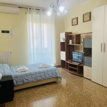 Alexandra House * Ciampino