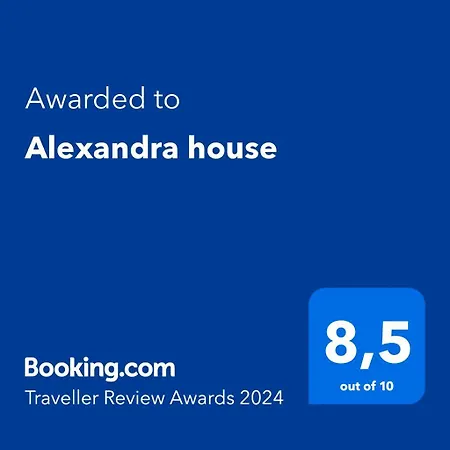 Alexandra House Apartment